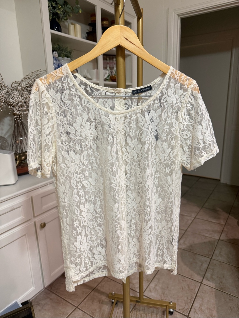 Chelsea & Theodore Ivory Floral Lace Top L NWT